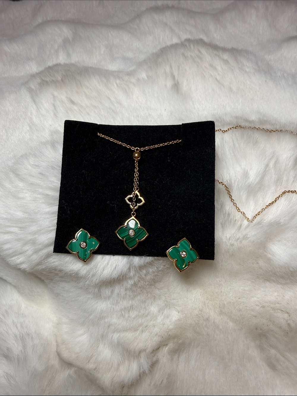 Gold-Tone Green Clover Pendant Necklace and Stud Earrings Set 925 stamped